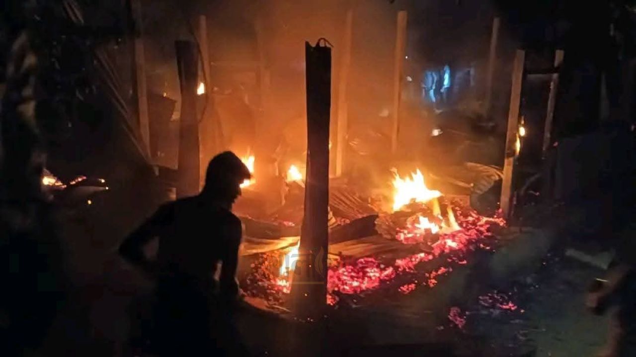 রাঙ্গুনিয়ার প্রত্যন্ত অঞ্চলে অগ্নিকাণ্ড, ক্ষয়ক্ষতির পরিমাণ অনিশ্চিত