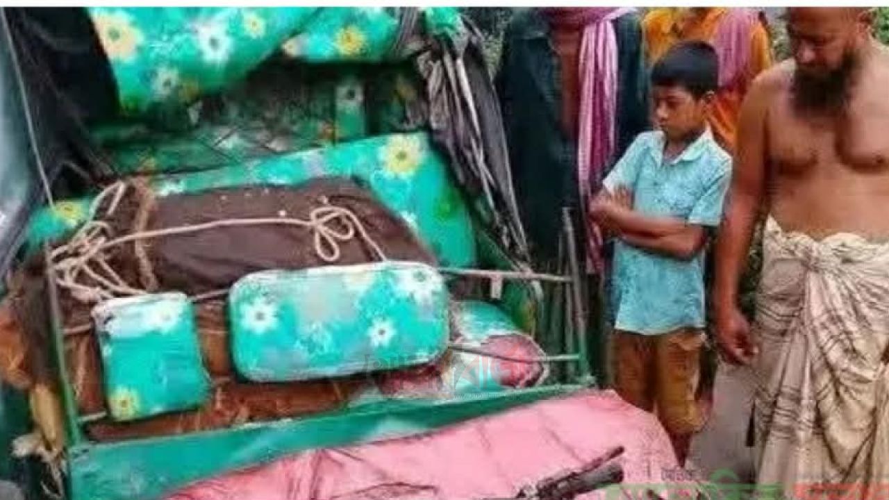 শিয়ালকোলে দাঁড়িয়ে থাকা ট্রাকে সিএনজির ধাক্কা, চালকসহ নিহত ২