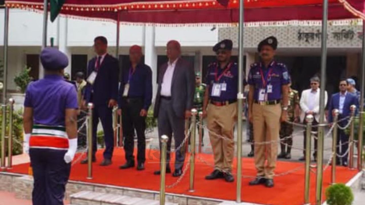 নিজ জেলায় পৌছেছেন রাষ্ট্রপতি মির্জা ফখরুল ইসলাম আলমগীর 