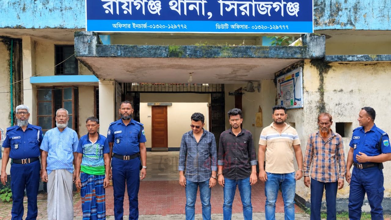 রায়গঞ্জে পৃথক অভিযানে ৬ মামলার আসামি গ্রেপ্তার