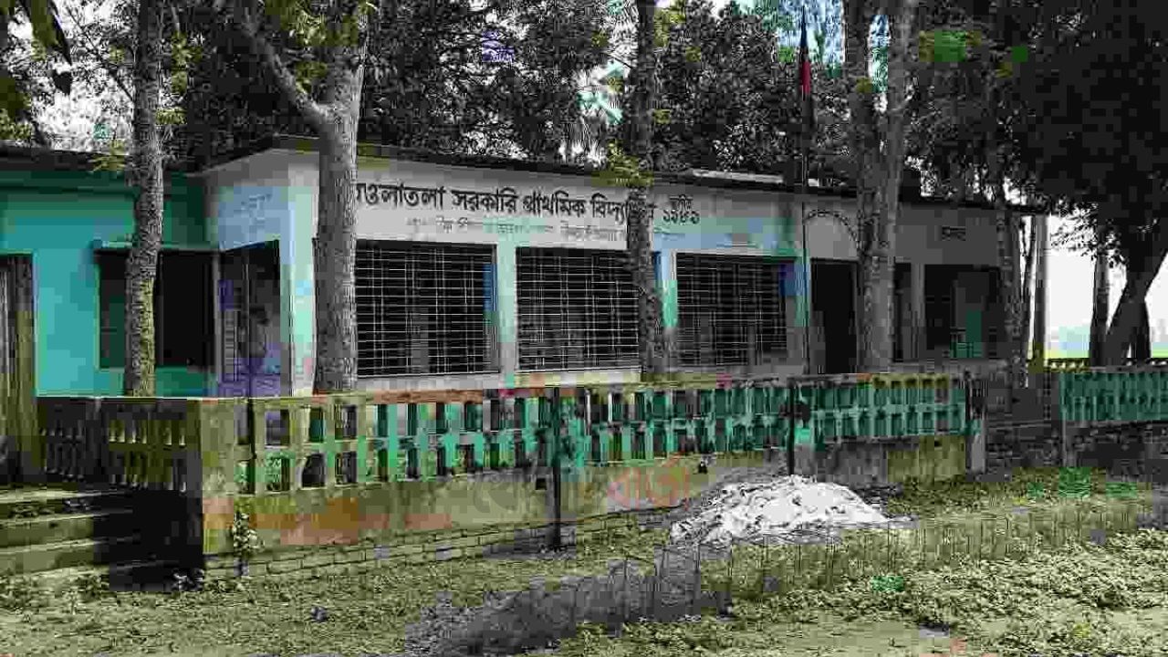 উল্লাপাড়ায় শিক্ষার্থী নেই, ফাঁকা শ্রেণিকক্ষেই কাটছে শিক্ষকদের কর্মদিবস