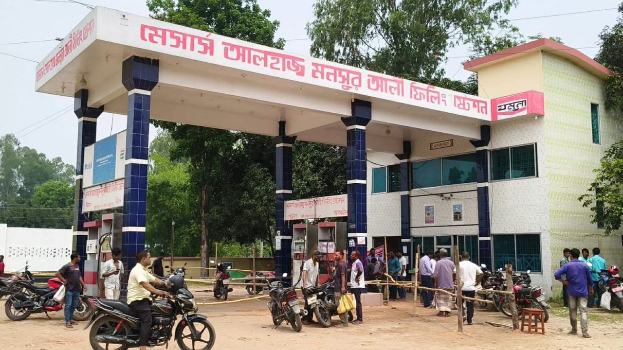 ভূল্লীতে জ্বালানি তেল কম,এবং হোটেলে অস্বাস্থ্যকর পরিবেশ থাকায় জরিমানা ৩৭ হাজার টাকা