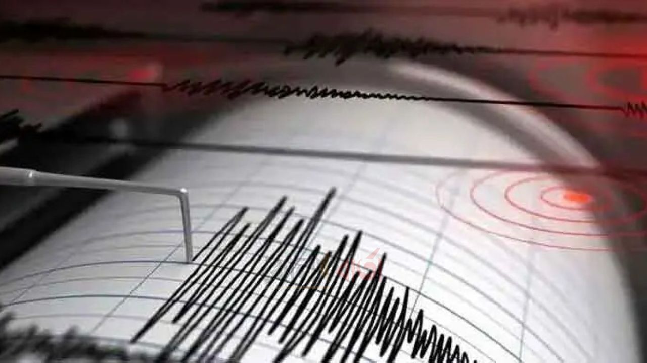 দেড় ঘণ্টার ব্যবধানে তিনবার ভূমিকম্পে কাঁপলো বাংলাদেশ