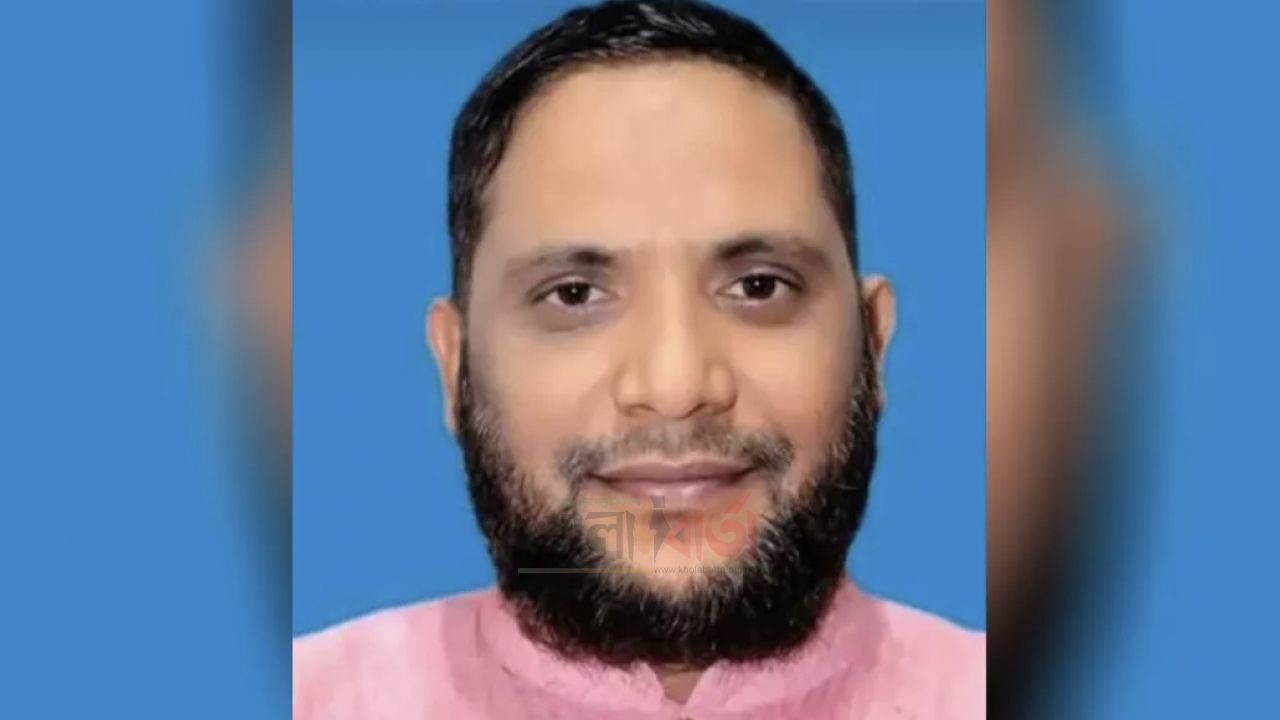সার মজুদের ঘটনায় কামারখন্দ উপজেলা জামায়াত নেতার রুকুনিয়াত বাতিল