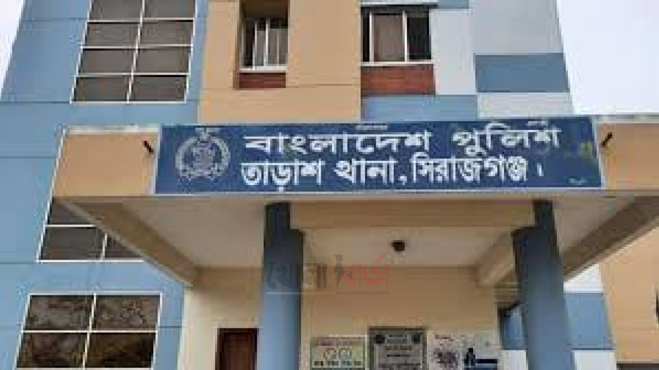 তাড়াশে জমি বিরোধে ঘর ভাঙচুর: প্রতিপক্ষকে ফাঁসাতে মিথ্যা লুটপাটের অভিযোগ