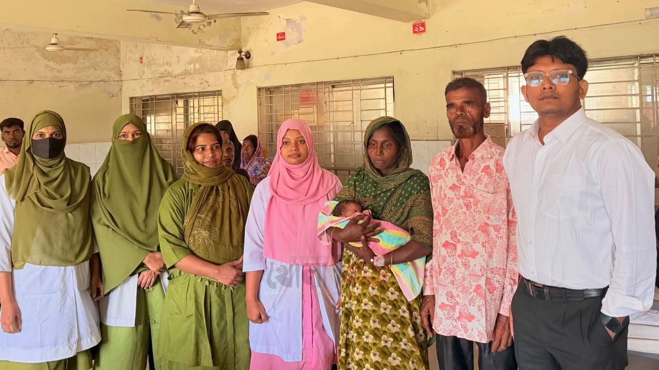 ধুনট স্বাস্থ্য কমপ্লেক্সে রাতে নিরাপদ প্রসব, প্রশংসায় স্বাস্থ্যকর্মীরা